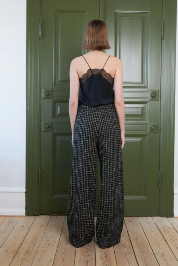 angela_checked_boucl_pant_5.webp Stella Nova Angela Checked Bouclé Pants - Black/White | Trousers And Playsuits