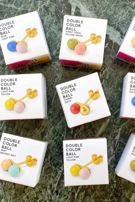 double_colour_ball_one_pi_3-1.webp Lulu Copenhagen Double Colour Ball One Piece Enamel - Mint/Dessert Mist | Jewellery
