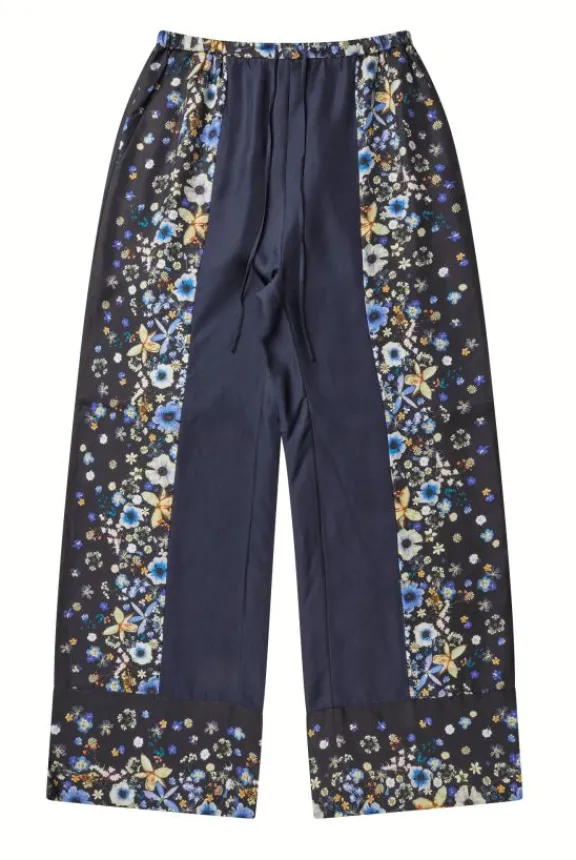 fabert_silk_trousers__bla_1.webp Munthe Fabert Silk Trousers - Black | Trousers And Playsuits | Suits & Co-Ordinates
