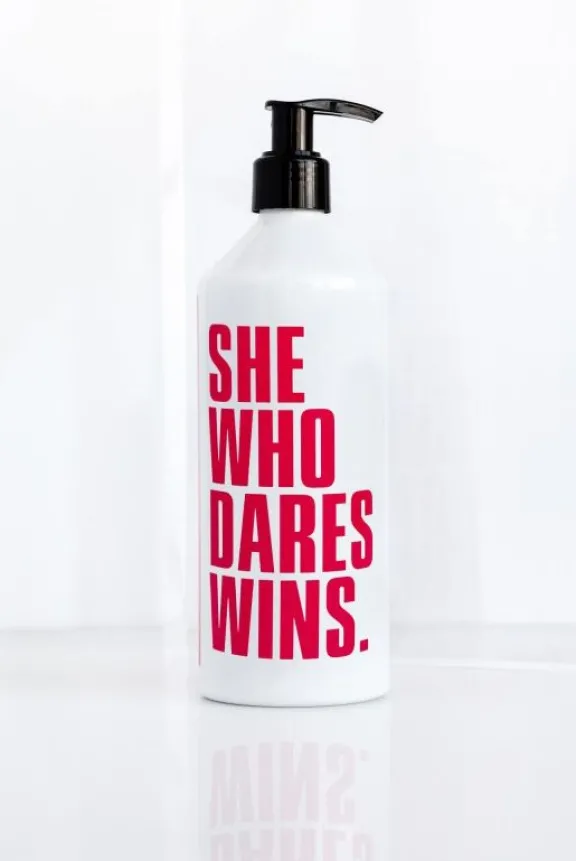fearless_hydrating_body_l_2.webp Infinite She Fearless Hydrating Body Lotion | Infinite She