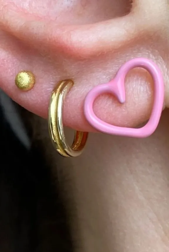 happy_hearts_one_piece_en_7.webp Lulu Copenhagen Happy Hearts One Piece Enamel - Rose | Jewellery
