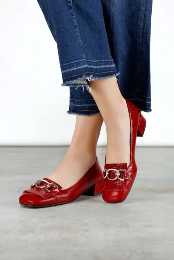 ilgato_shoes__garnet_3.webp Chie Mihara Ilgato Shoes - Garnet | Chie Mihara