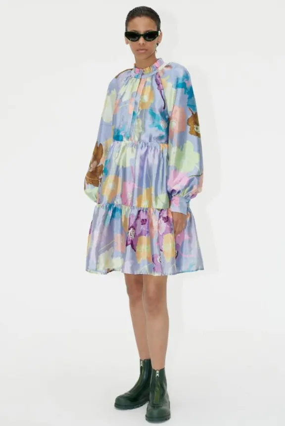 jasmine_dress__filigran_f_5.webp Stine Goya Jasmine Dress - Filigran Flower Blue | Dresses
