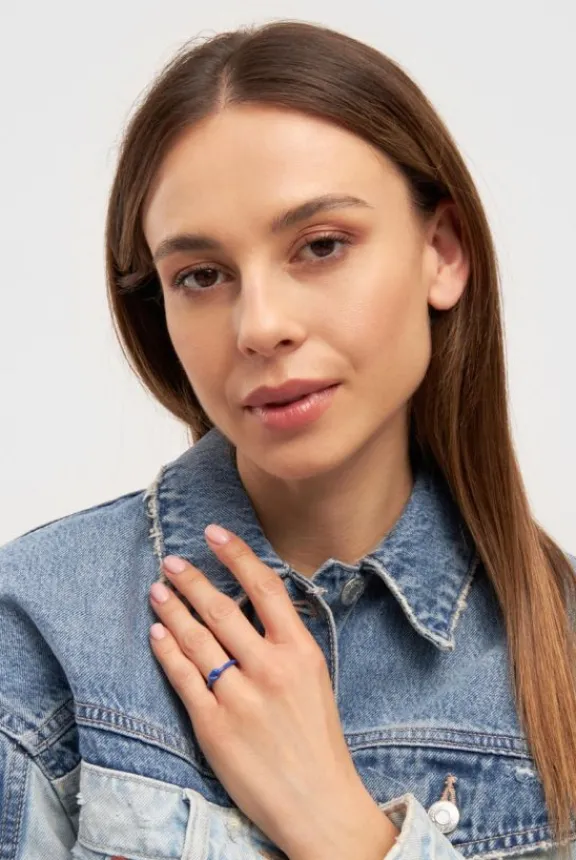 love_knot_ring__dazzling__5.webp Lulu Copenhagen Love Knot Ring - Dazzling Blue | Jewellery | Gifts