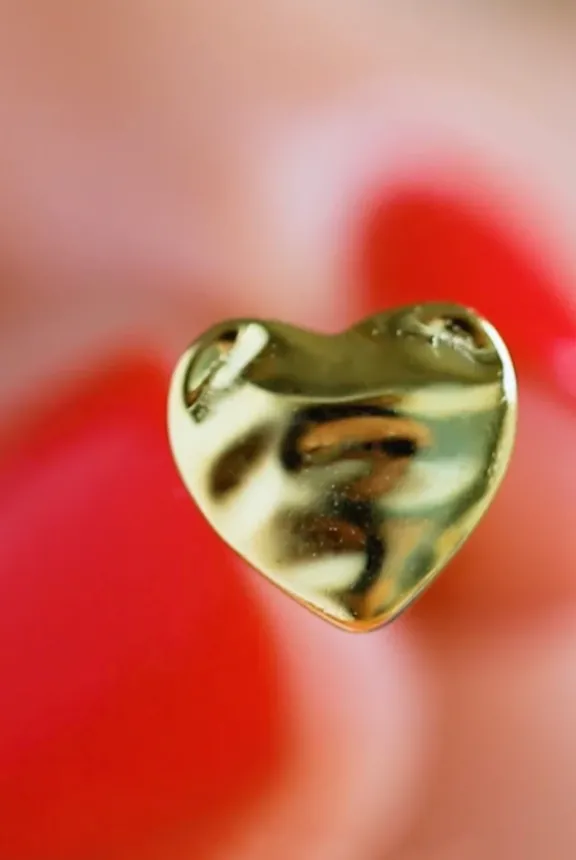 melted_heart_one_piece__g_3.webp Lulu Copenhagen Melted Heart One Piece - Gold | Jewellery | Gifts