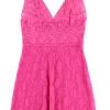 Hanky Panky Signature Lace Retro Plunge Chemise - Dragon Fruit | Lingerie And Nightwear | Dresses