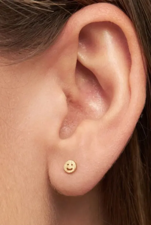 smiley_one_piece__gold_4.webp Lulu Copenhagen Smiley One Piece - Gold | Jewellery | Gifts