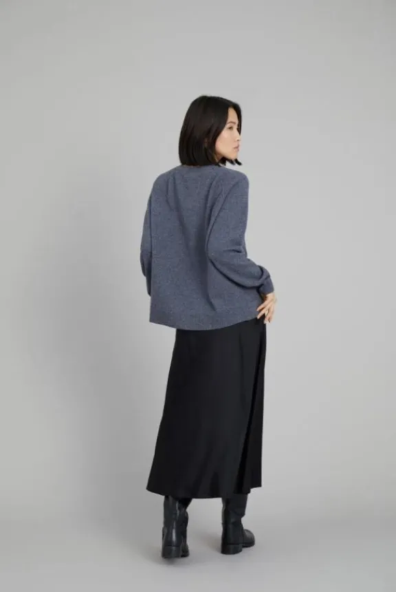 sweetcorn_sweater__charco_4.webp Munthe Sweetcorn Sweater - Charcoal | Knitwear