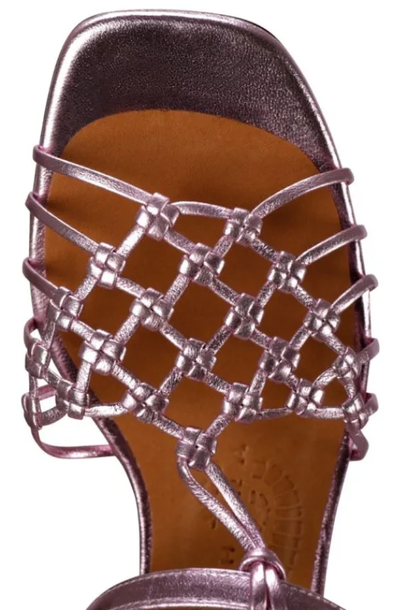 tante_metallic_leather_sa_3.webp Chie Mihara Tante Metallic Leather Sandals - Rose | Chie Mihara