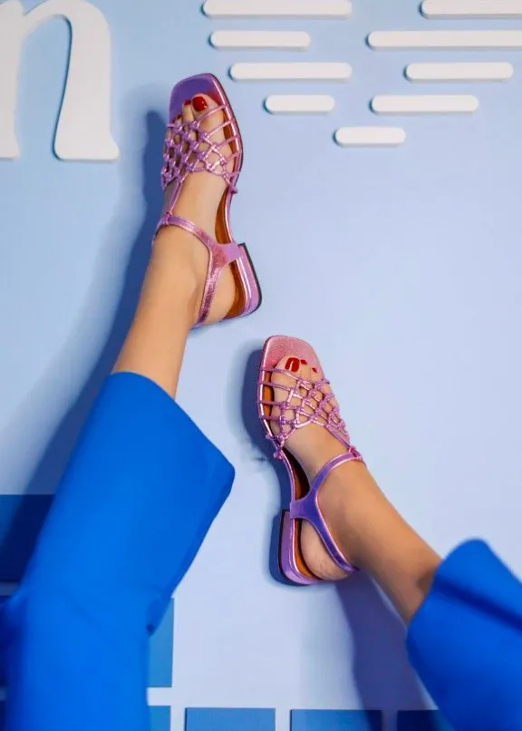 tante_metallic_leather_sa_7.webp Chie Mihara Tante Metallic Leather Sandals - Rose | Chie Mihara
