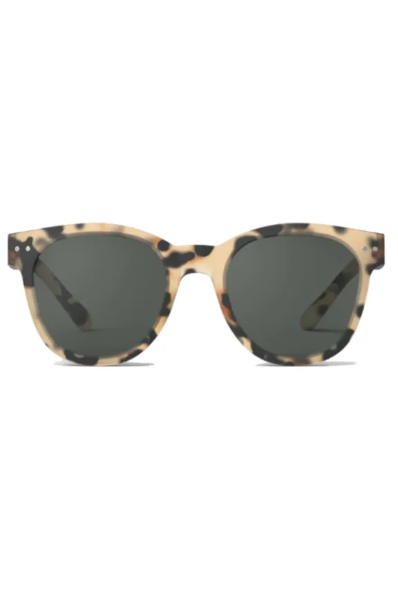 Izipizi The Oversized Trapeze Sunglasses #N - Light Tortoise | Glasses And Sunglasses