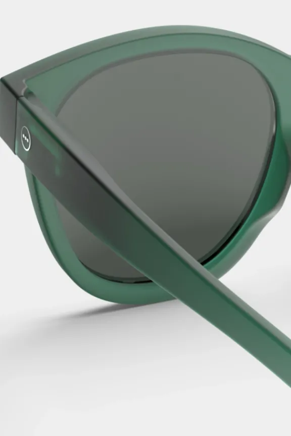 the_oversized_trapeze_sun_3.webp Izipizi The Oversized Trapeze Sunglasses #N - Green | Glasses And Sunglasses