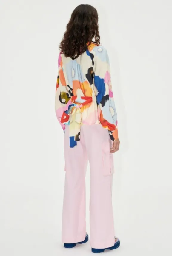 vianna_blouse__tie_dye_fl_5.webp Stine Goya Vianna Blouse - Tie Dye Floral Day | Shirts And Tops