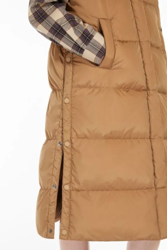 zimino_waterrepellent_gil_3.webp Weekend MaxMara Zimino Water-Repellent Gilet - Camel | Jackets And Coats